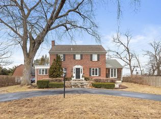 2500 Park Ln, Glenview, IL 60025