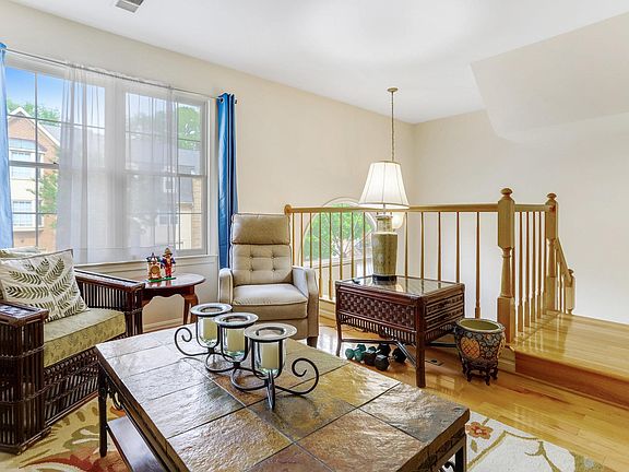 3rd image of 7415 Salford Ct