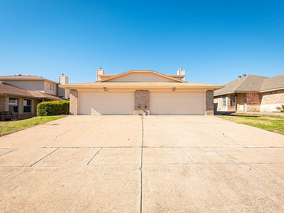 2nd image of 715 Lariat Ln