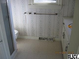 4th image of 338 Eastover Cir NE