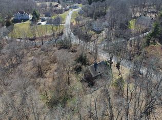 128 Barn Hill Rd, Monroe, CT 06468