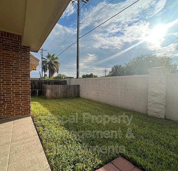 711 Abbott Ave — Photo 26