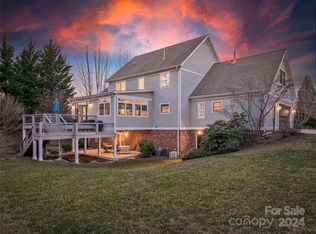 1603 Olmsted Dr, Asheville, NC 28803