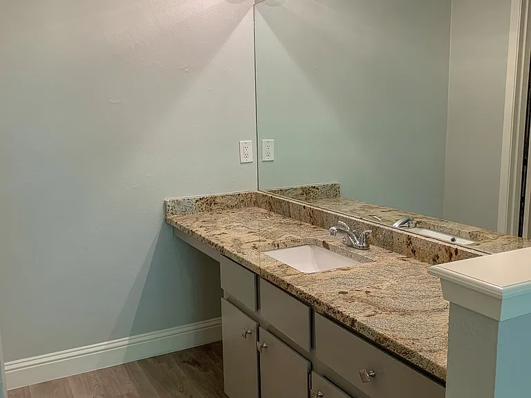 1604 Holstein Dr — Photo 16