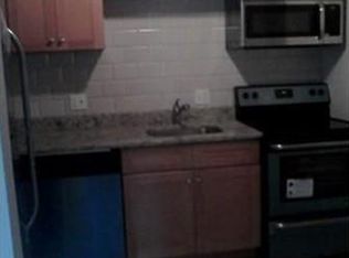 14 Old Stone Way APT 1, Weymouth, MA 02189