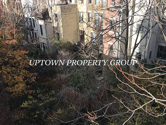Rented by Uptown Property Group | media 23