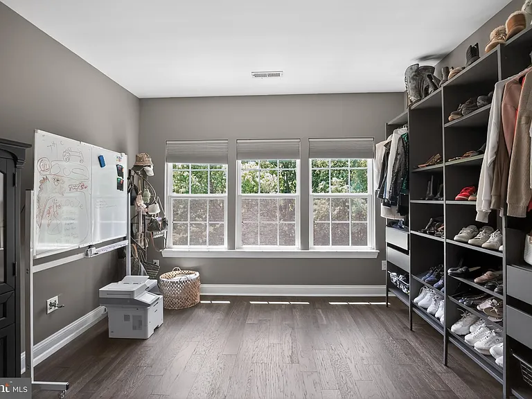 101 Isabelle Ct — Photo 21