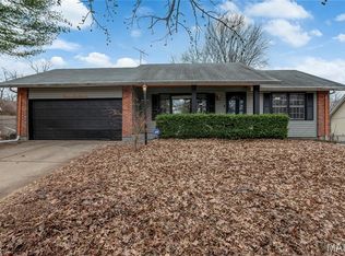 12670 Parktrails Ln, Florissant, MO 63033