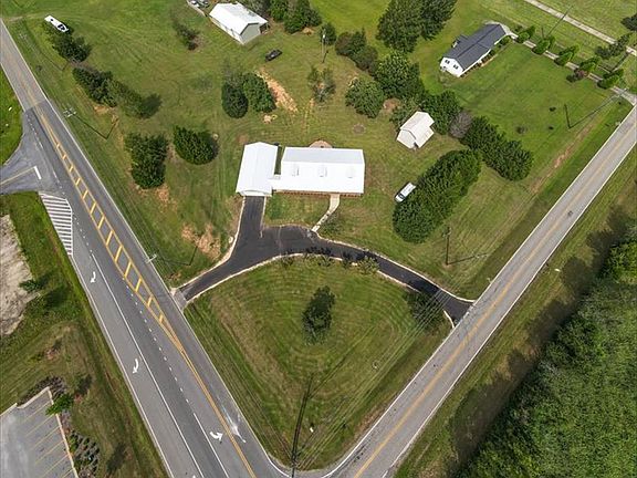 4th image of 2200 N Highway 41