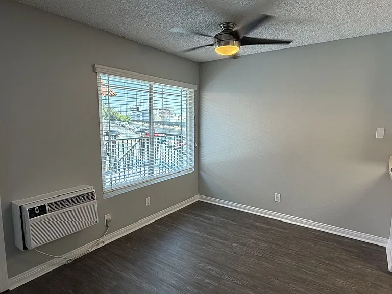 Tierra Palms Apartment Homes — Photo 110