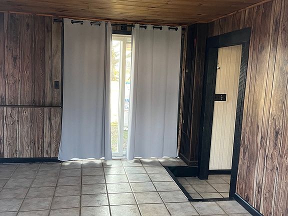 5th image of 15 Thru View Farm Rd #15