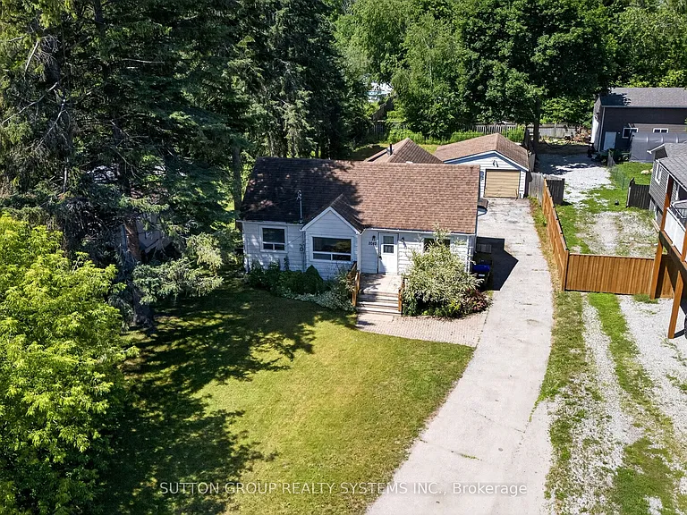 2082 Lilac Dr — Photo 29