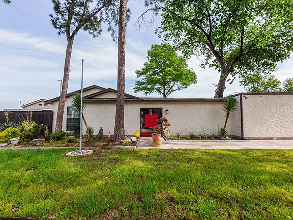 2nd image of 3627 Roosevelt Dr