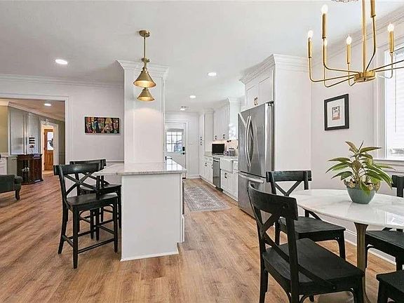 3rd image of 1148 Nursery Ave