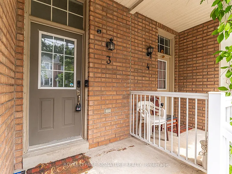 250 Richvale Dr S #3 — Photo 2