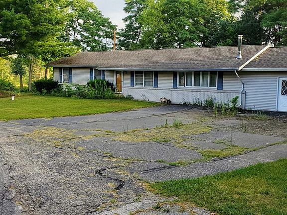 2nd image of 5981 Hillside Dr