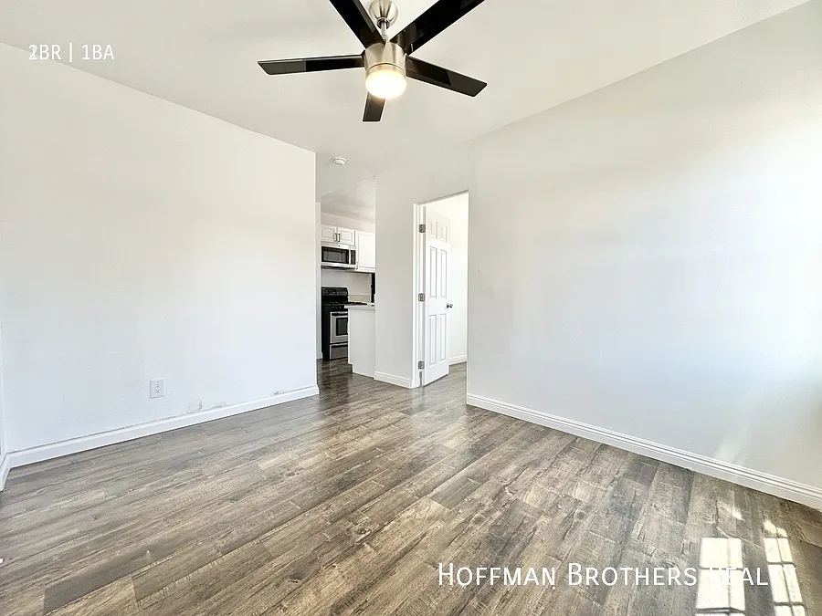 3017 London St #3/4