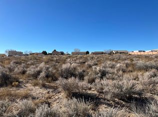 513 8th St NE, Rio Rancho, NM 87124