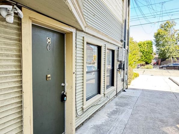 1523 Broadway APT C