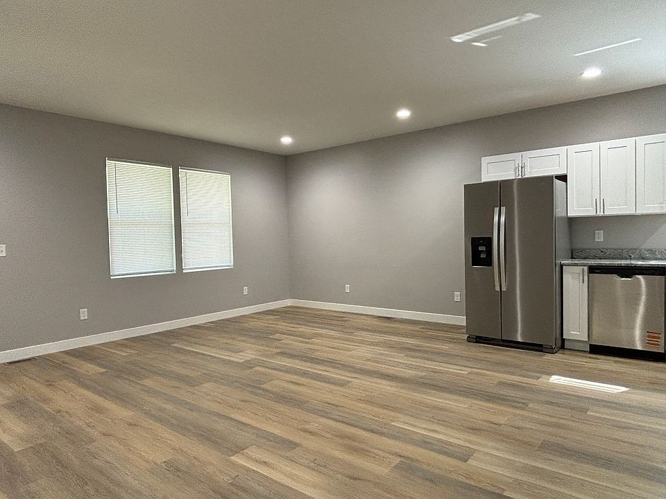 Kitchen/ living area