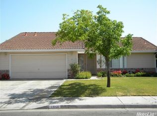 1039 Santa Barbara St, Los Banos, CA 93635