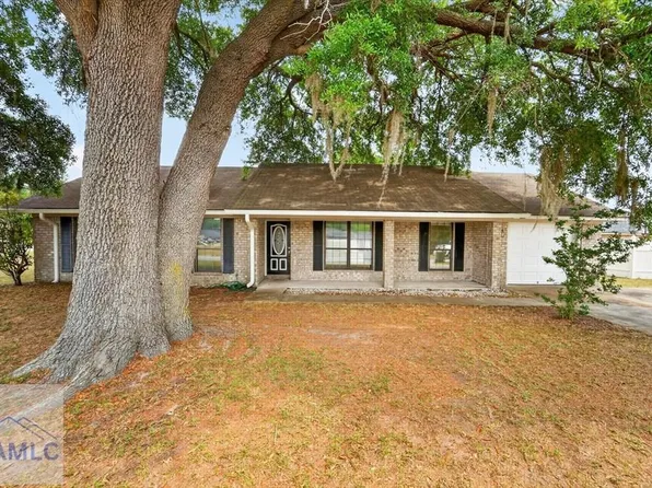 1420 Coalition Cir, Hinesville, GA 31313