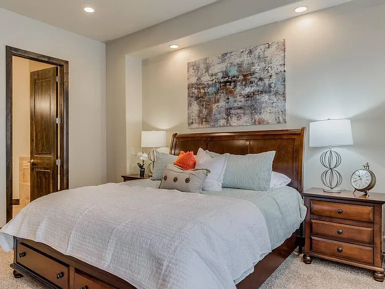 N Coral Ridge Dr — Photo 14