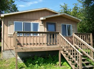 1461 Riverview, Indian River, MI 49749