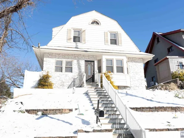 65 E Fort Lee Rd, Bogota, NJ 07603