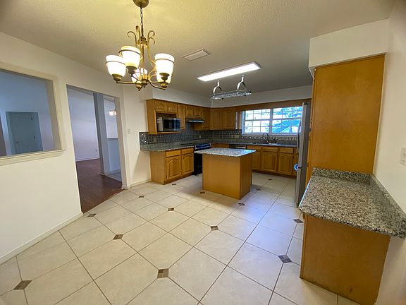 20221118_193130195_iOS_11182022