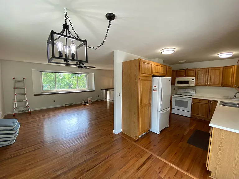 675 Ithaca Dr — Photo 8