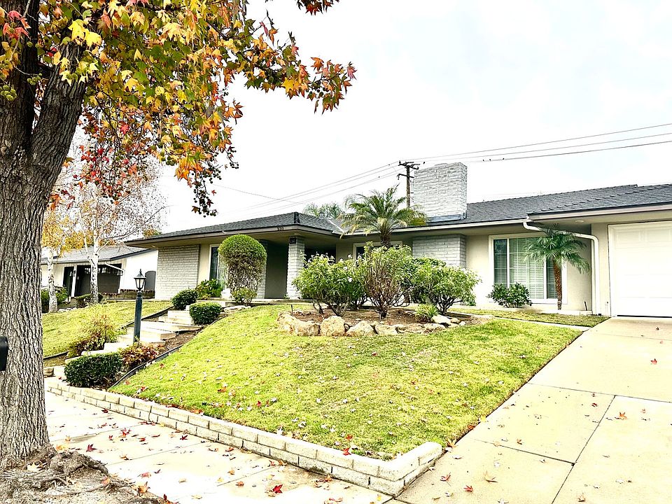 1st image of 230 Camino Manzanas