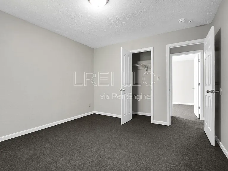 410 N 21st St — Photo 6