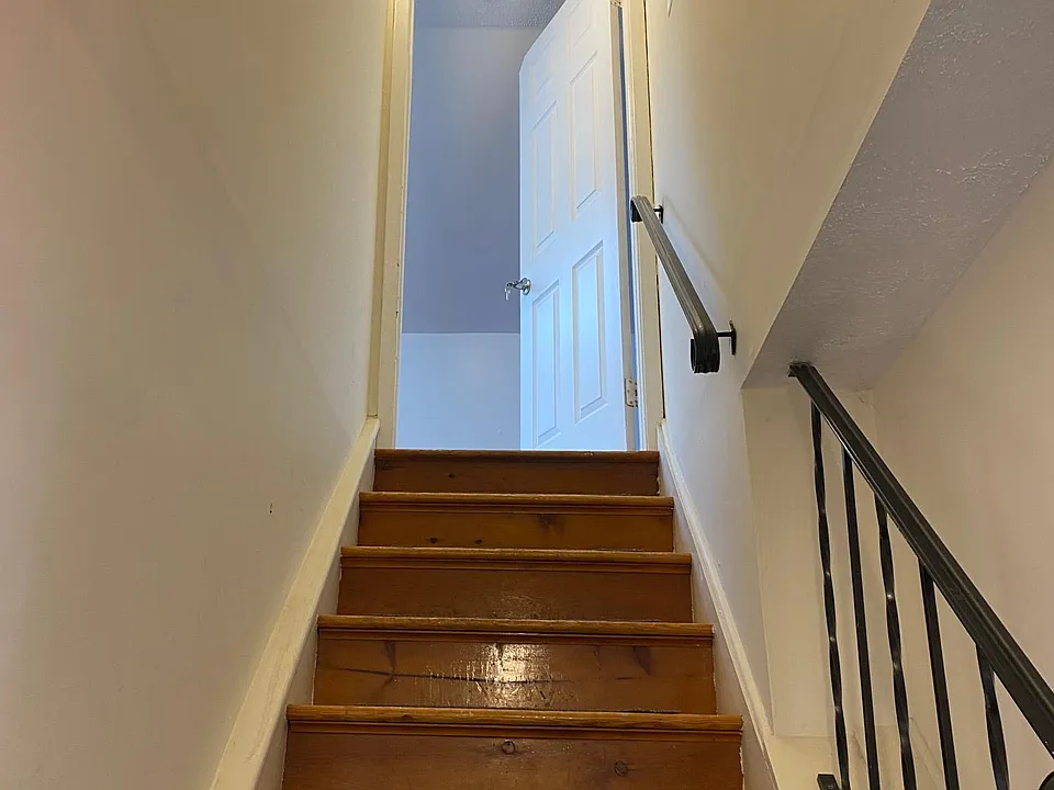 132 Cambridge Ave #2