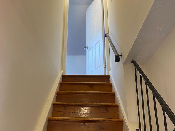 132 Cambridge Ave Floor 2