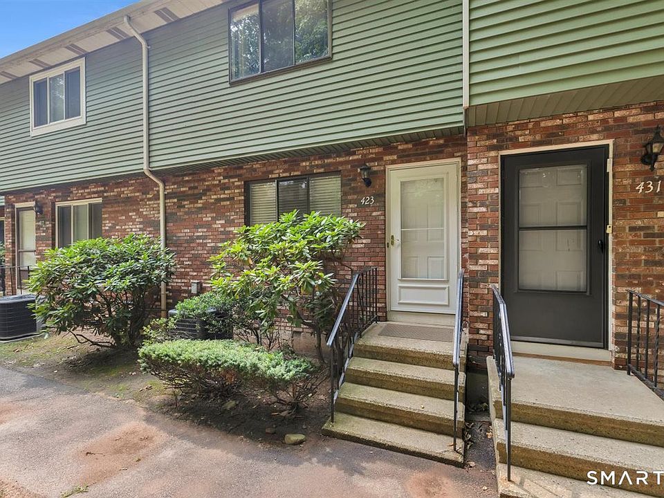 1st image of 423 Churchill Drive #423