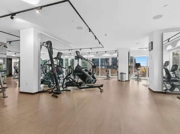 1 West End Avenue image 8 of 10