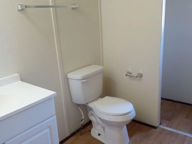 134 Grace Park — Photo 6