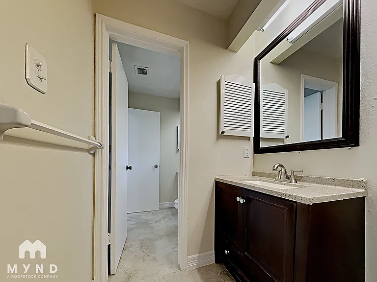 10503 Kirkdale Dr — Photo 11