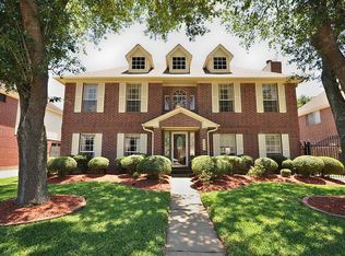6830 Elmscott Dr, Pasadena, TX 77505