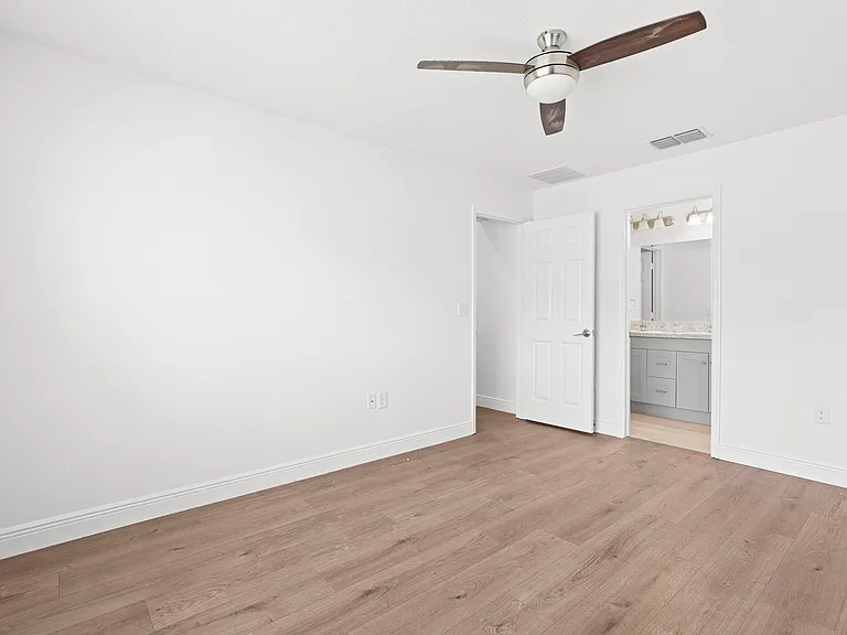 5870 NW Pine Trail Cir — Photo 21