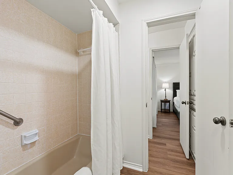 6002 Blue Bay Dr — Photo 32
