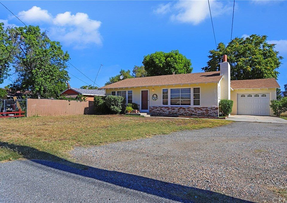1st image of 40918 Mayberry Ave