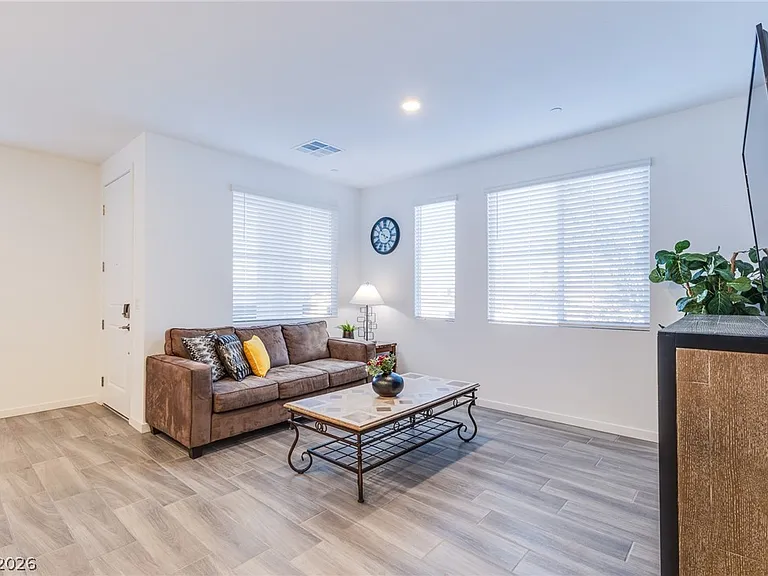 145 Aqua Commons Ln — Photo 6