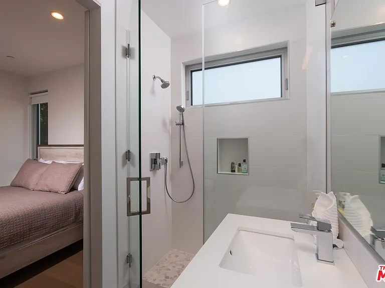 721 N Spaulding Ave — Photo 27