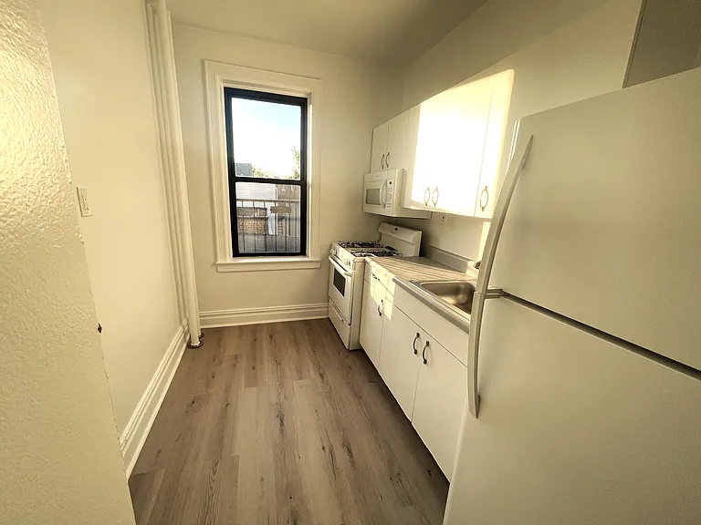 100 Prospect St #303 — Photo 11