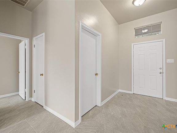4th image of 1808 Stratford Dr