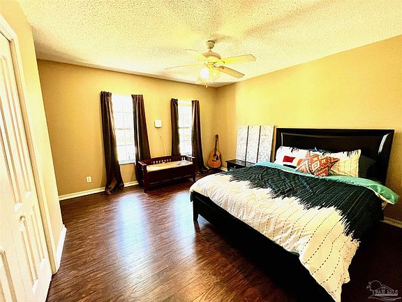 4th image of 5260 Green Springs Dr