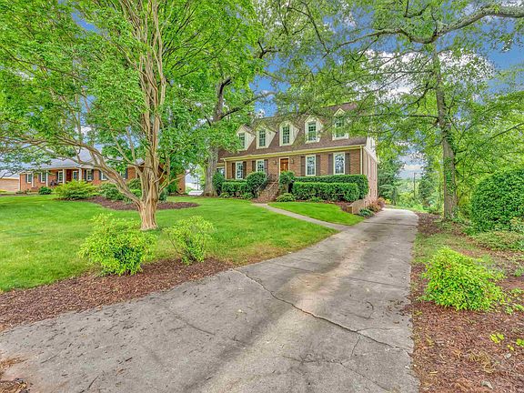 2nd image of 108 Merrifield Dr