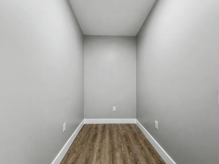 199 Pine St #2 — Photo 13